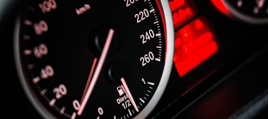 réglementation sur les voitures sans permis et l'alcool