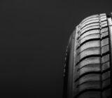 What is the correct pressure in the summer tires?