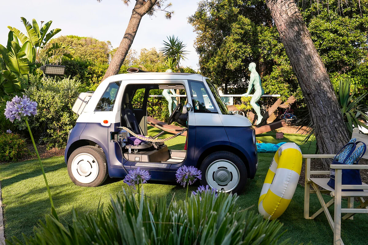Fiat Topolino, star of the trendy gardens