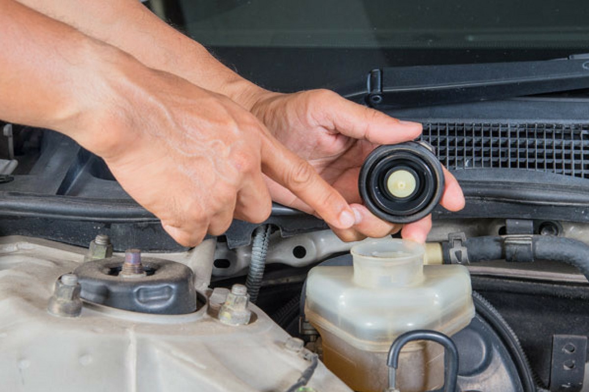 The brake fluid and the importance of its change - Autokappa | Blog | Autokappa